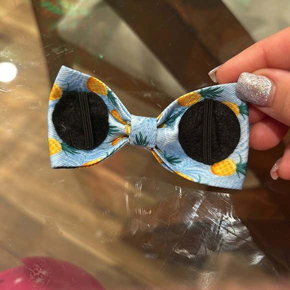 Dog or cat bow tie - Picture 3 of 3
